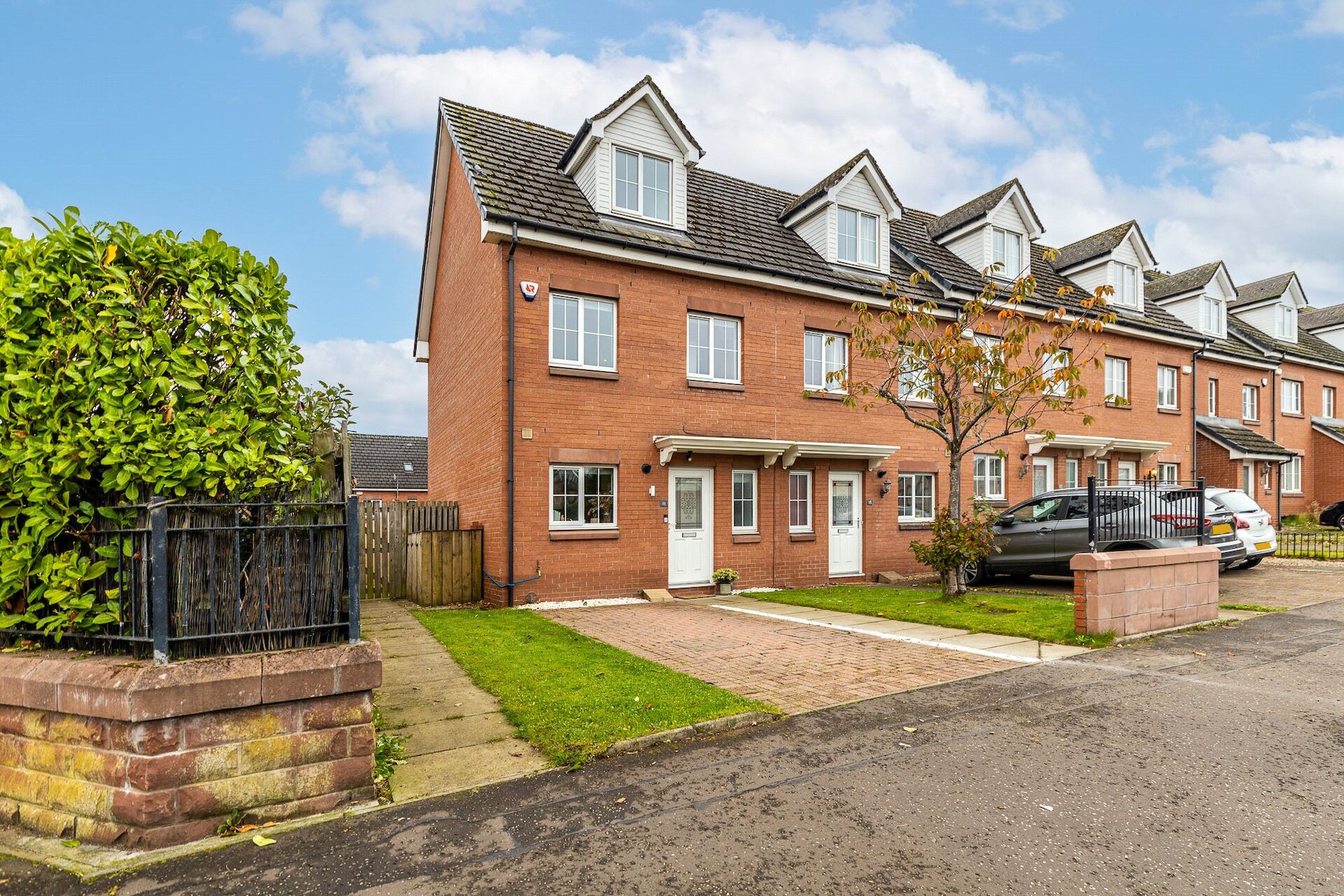 11 Birchfield Drive, Scotstoun, Glasgow, G14 9FG - Picture #1