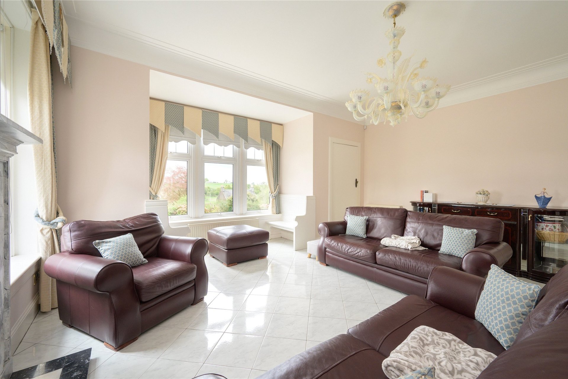 Hillcrest House, 54 Carnock Road, Dunfermline, Fife, KY12 9NT - Picture #3