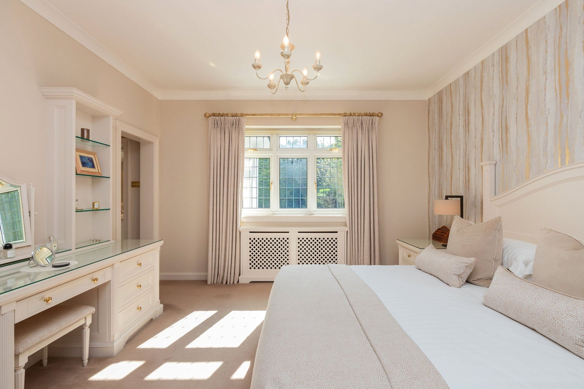 10 Matherton Avenue, Newton Mearns, Glasgow, G77 5EY - Picture #17