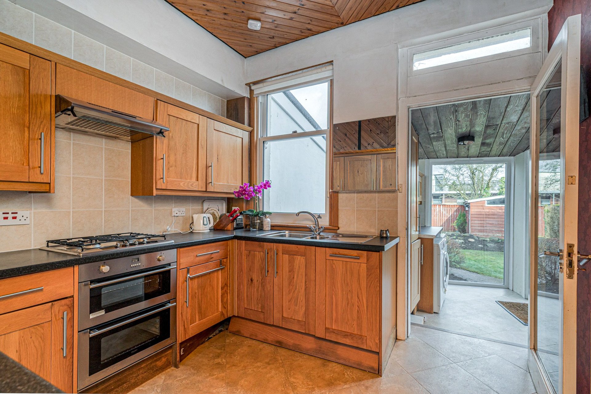 31 First Avenue, Netherlee, Glasgow, G44 3UA - Picture #8