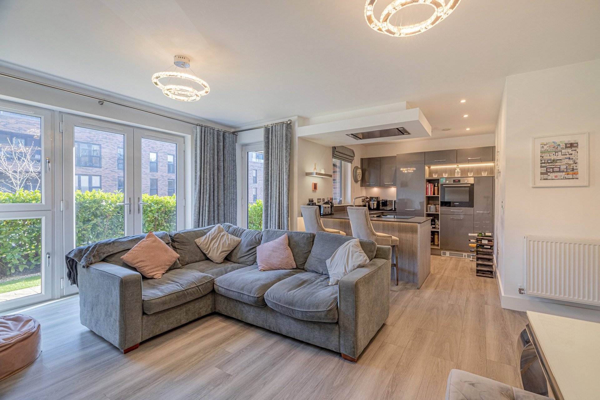 Flat 1, 2 Mansionhouse Court, Langside, Glasgow, G41 3DD - Picture #2