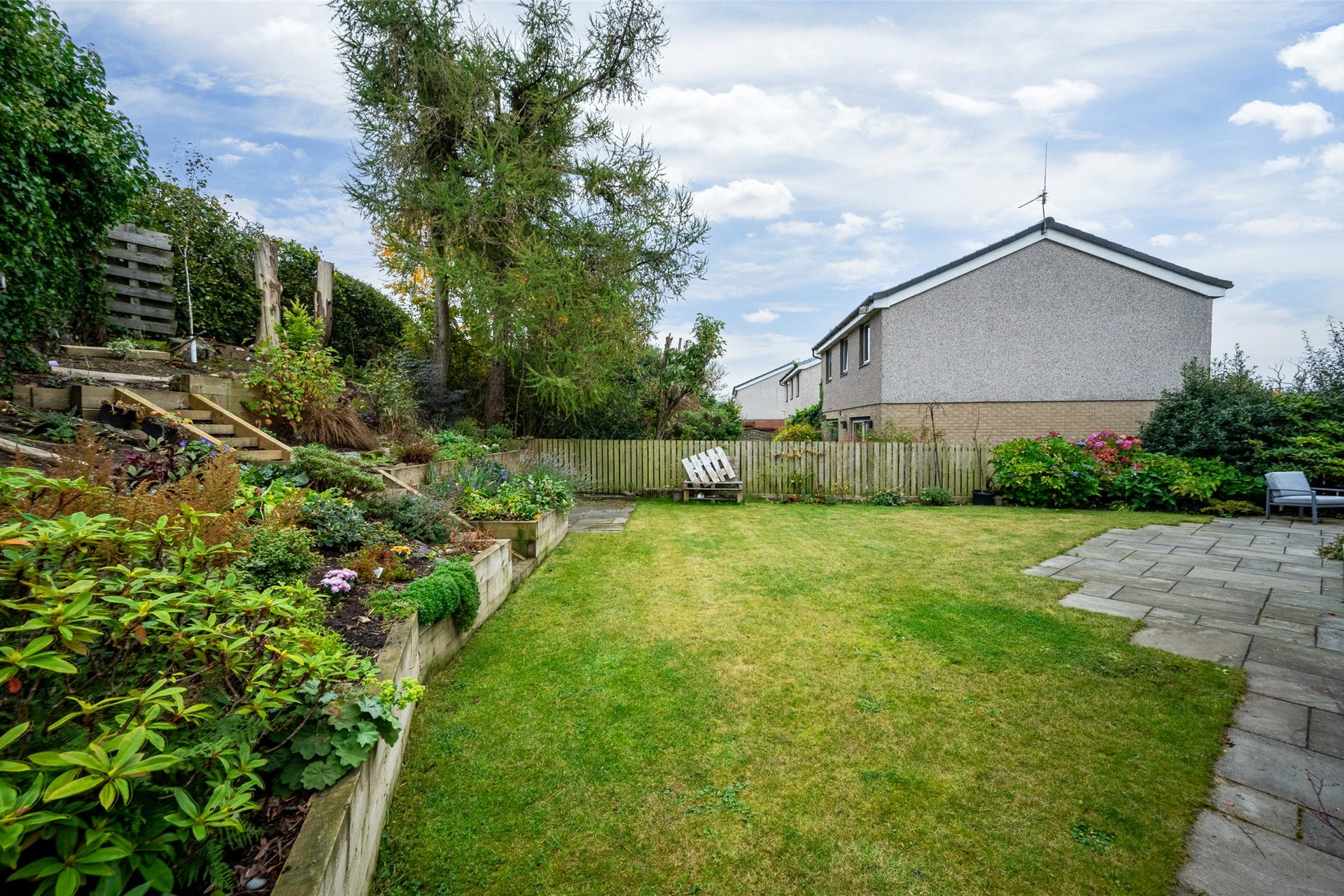 1 Moray Drive, Torrance, Glasgow, East Dunbartonshire, G64 4JG - Picture #3