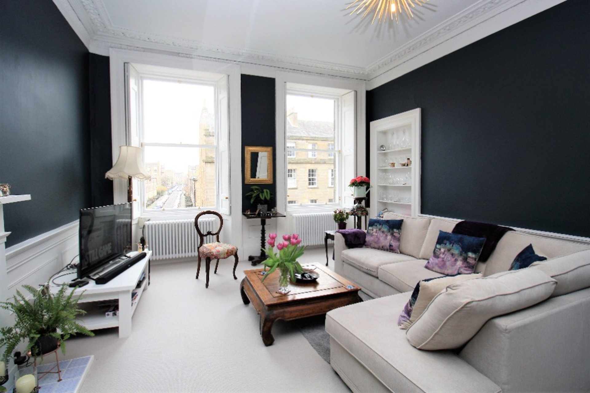 18 Dundonald Street, New Town, Edinburgh, EH3 6RY - Picture #1