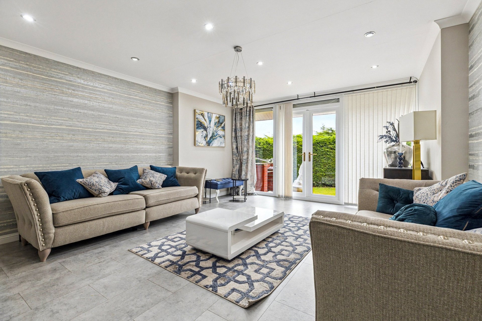 12 Lomond Drive, Newton Mearns, Glasgow, G77 6LR - Picture #4