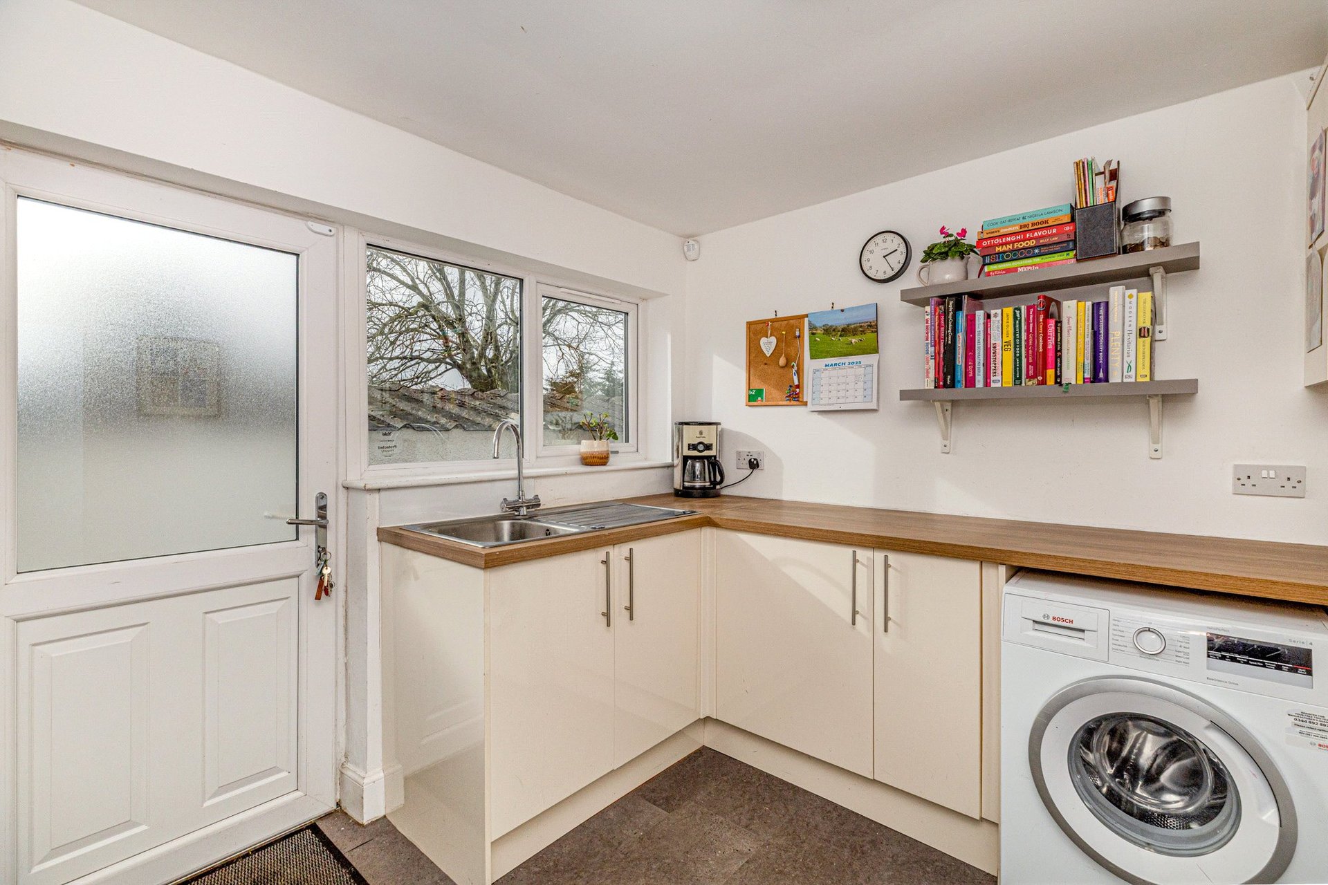 19 Kirkdene Avenue, Newton Mearns, Glasgow, East Renfrewshire, G77 5RN - Picture #15
