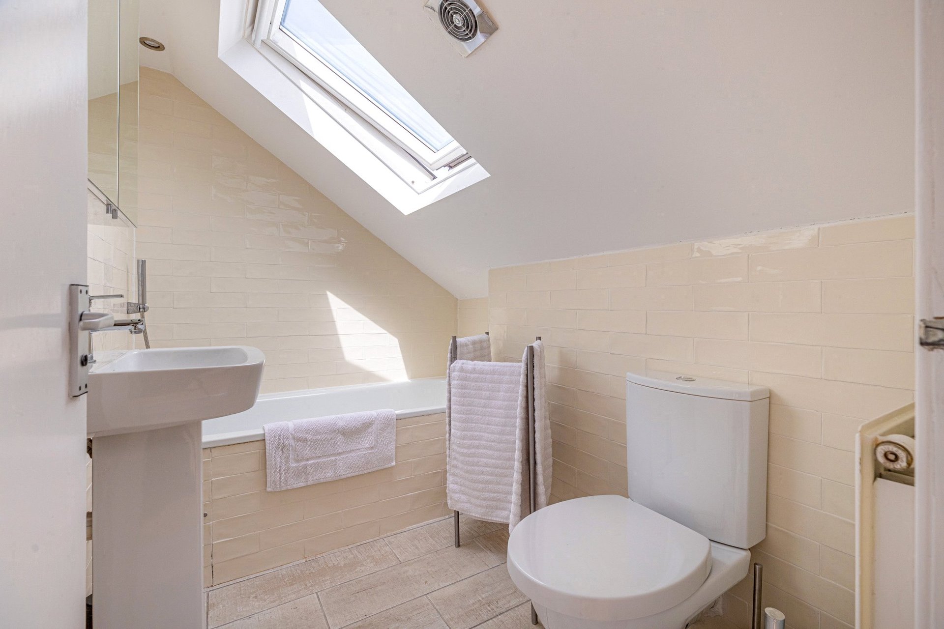 37 Burnbrae Avenue, Bearsden, G61 3ET - Picture #31