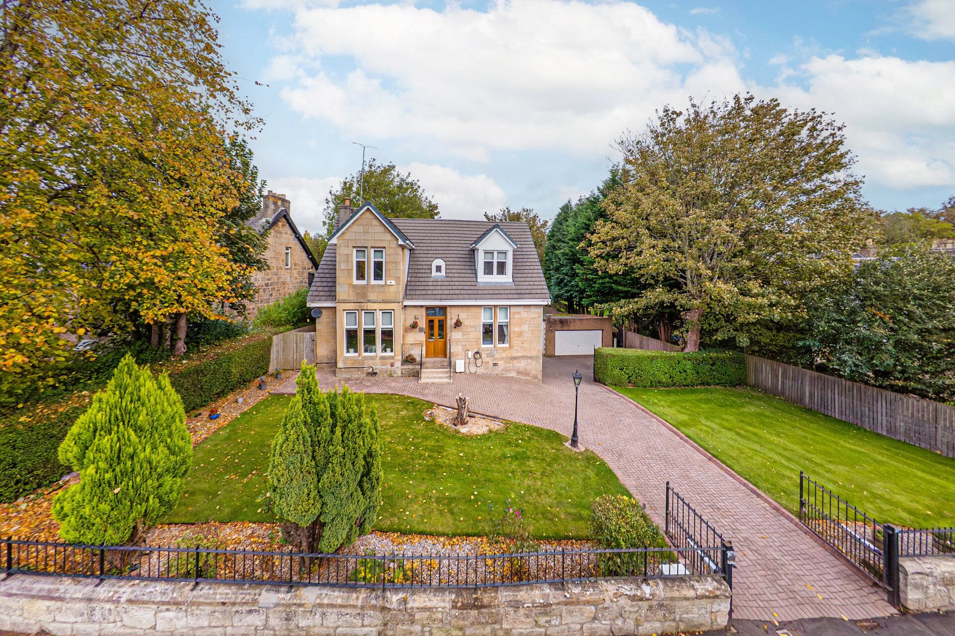 31 Hamilton Drive, Cambuslang, Glasgow, G72 8JQ - Picture #1