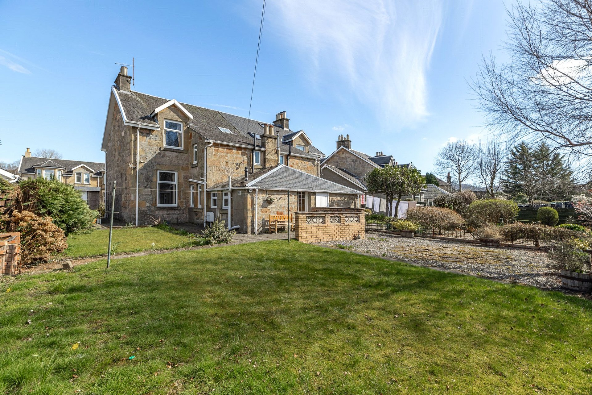 8 Barloan Crescent, Dumbarton, West Dunbartonshire, G82 2AT - Picture #2