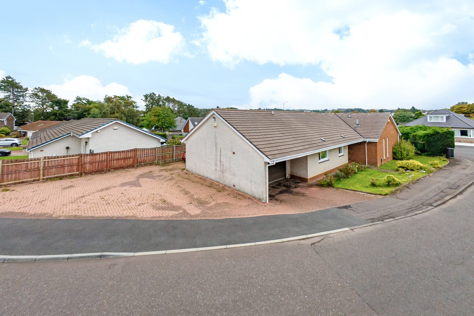 12 Lomond Drive, Newton Mearns, Glasgow, G77 6LR - Picture #28