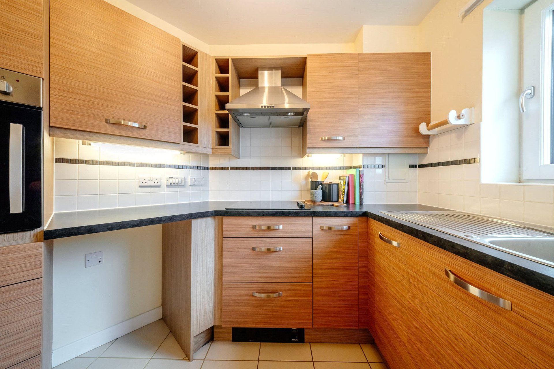 Flat 48,, 25 Lyle Court, Barnton Grove, Edinburgh, EH4 6EZ - Picture #13