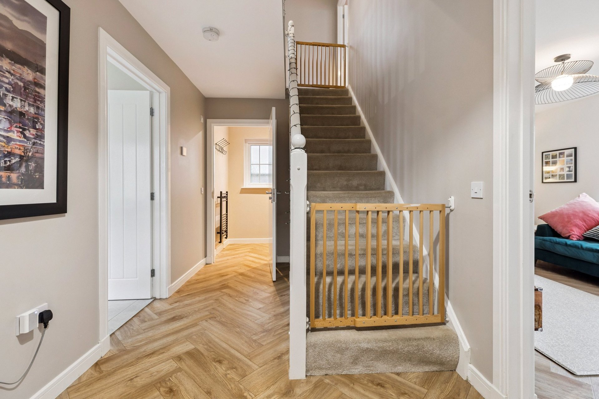 2 Sandstone Crescent, Thornliebank, Glasgow, Glasgow City, G46 7RF - Picture #4