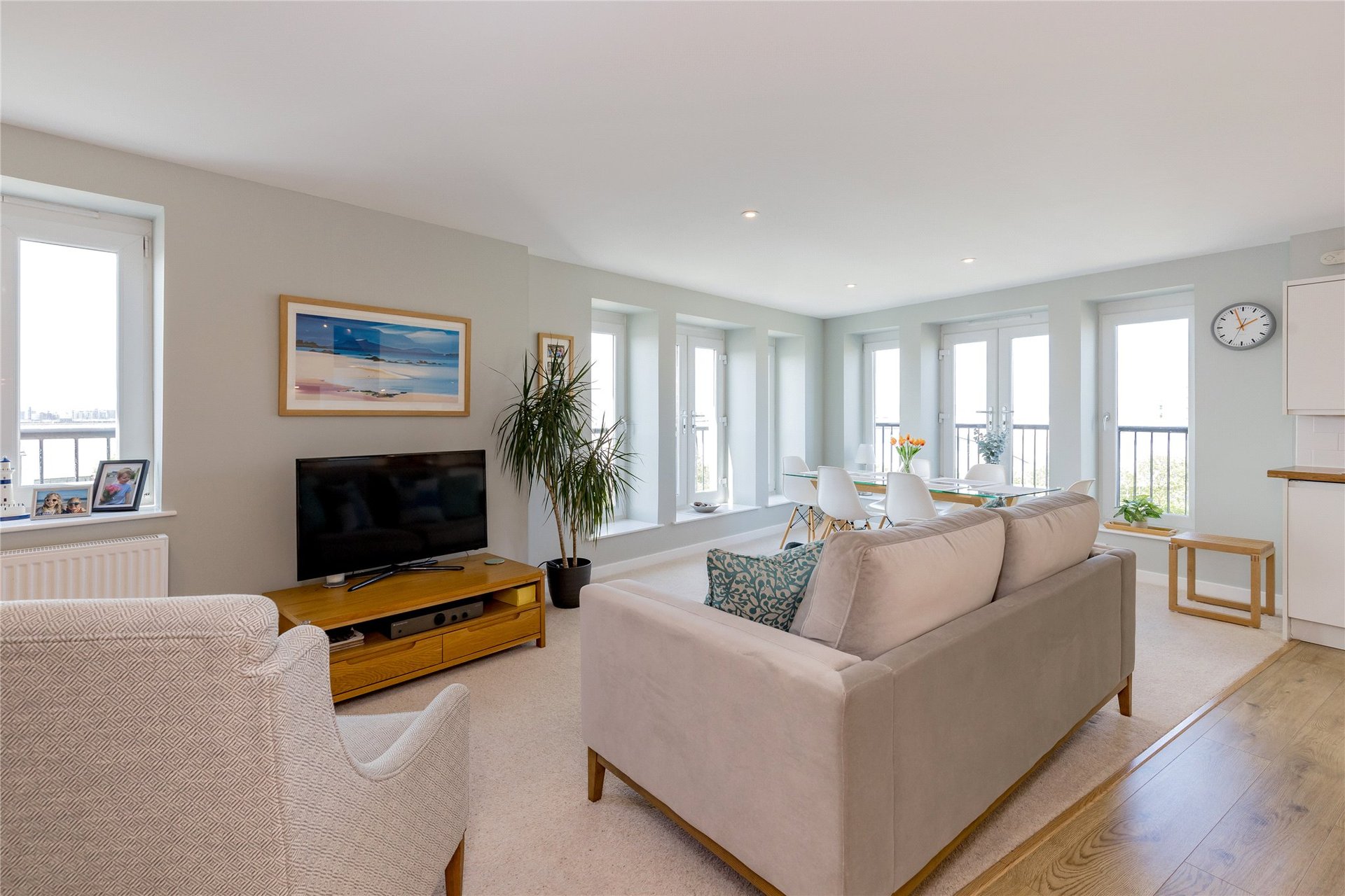 Flat 8, 68 Newhaven Place, Edinburgh, EH6 4TG - Picture #5