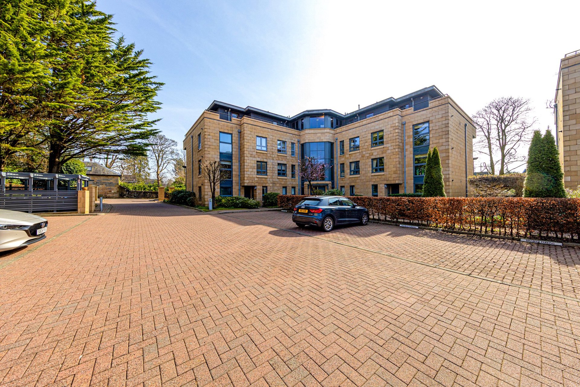 2 Thorn Heights, Bearsden, G61 4AZ - Picture #29