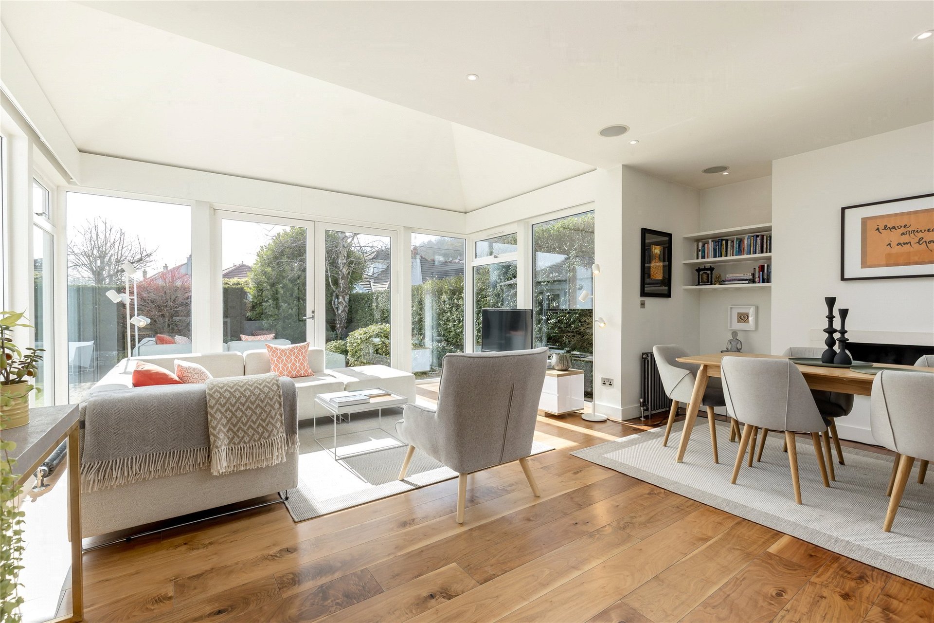 5 Hillpark Road, Edinburgh, EH4 7AR - Picture #3