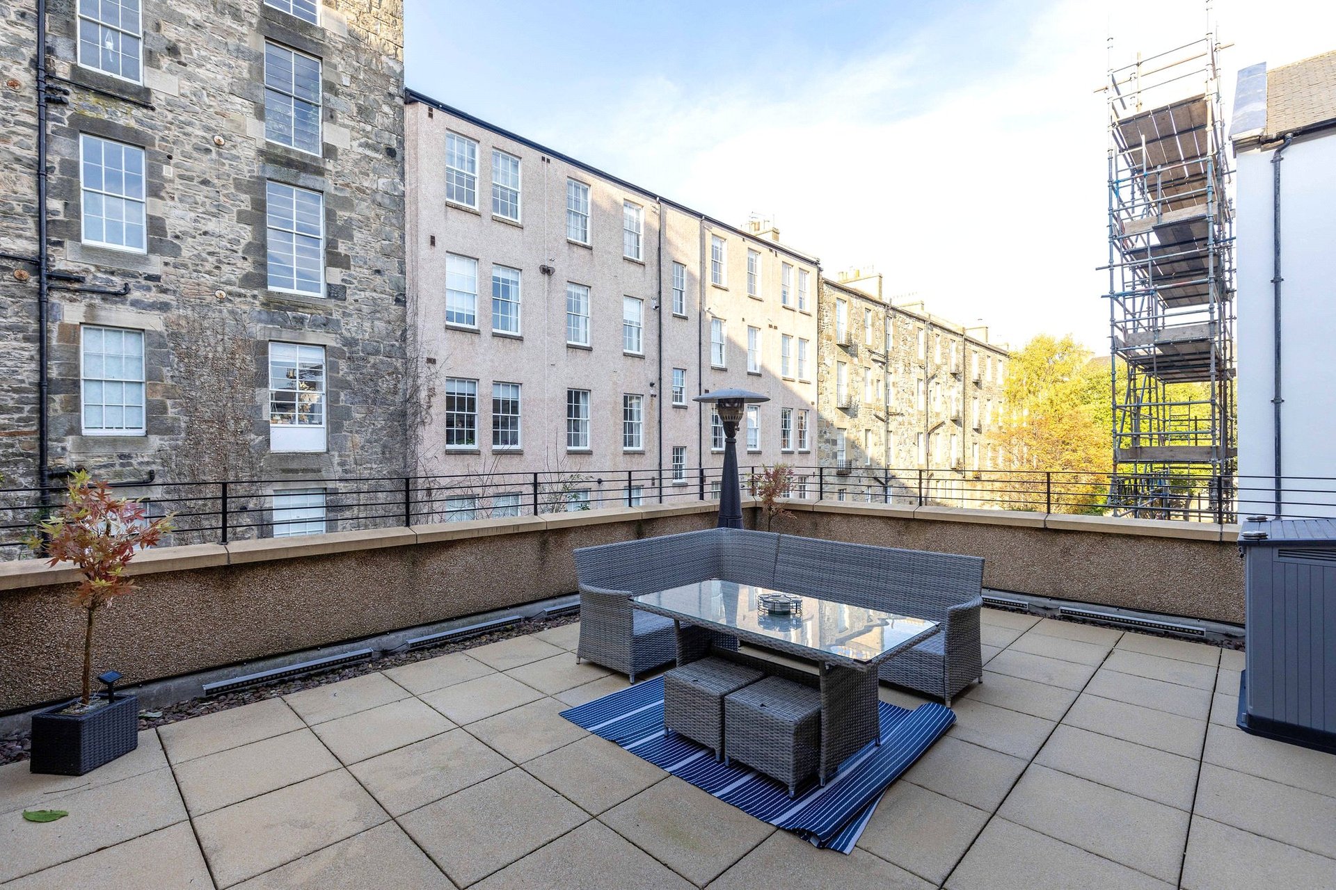 20/4 West Silvermills Lane, Edinburgh, EH3 5BD - Picture #2