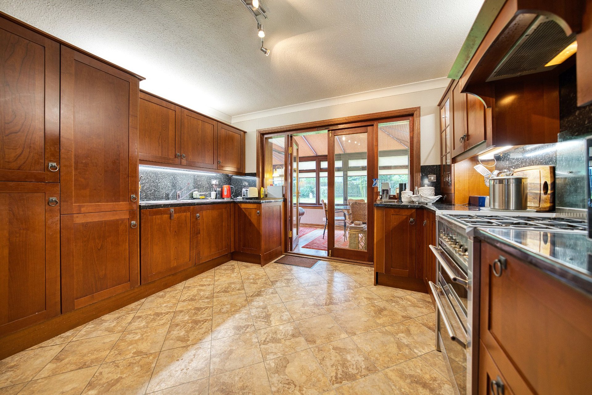 35 Moorfoot Way, Bearsden, G61 4RL - Picture #17
