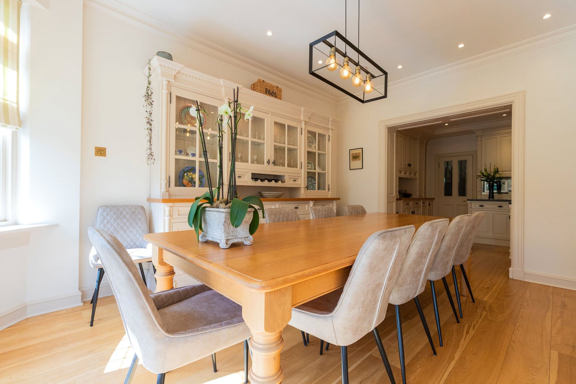 10 Matherton Avenue, Newton Mearns, Glasgow, G77 5EY - Picture #12