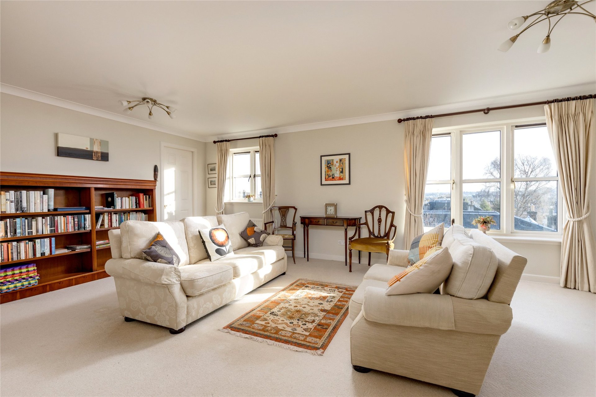 19/9 South Gray Street, Newington, Edinburgh, EH9 1TE - Picture #2