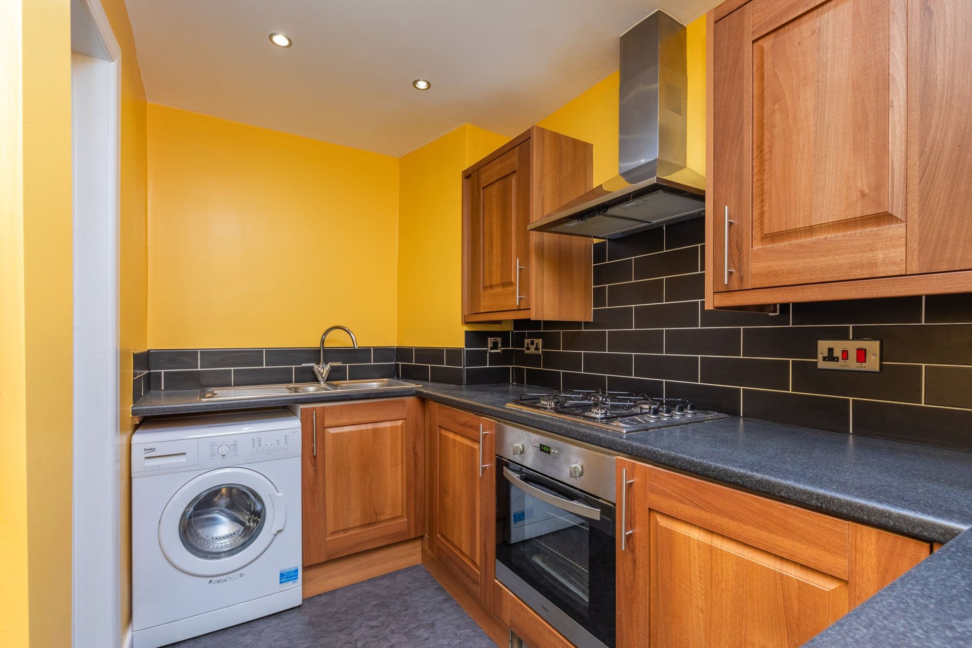 0/2, 3 Holmbank Avenue, Shawlands, Glasgow, G41 3JQ - Picture #9