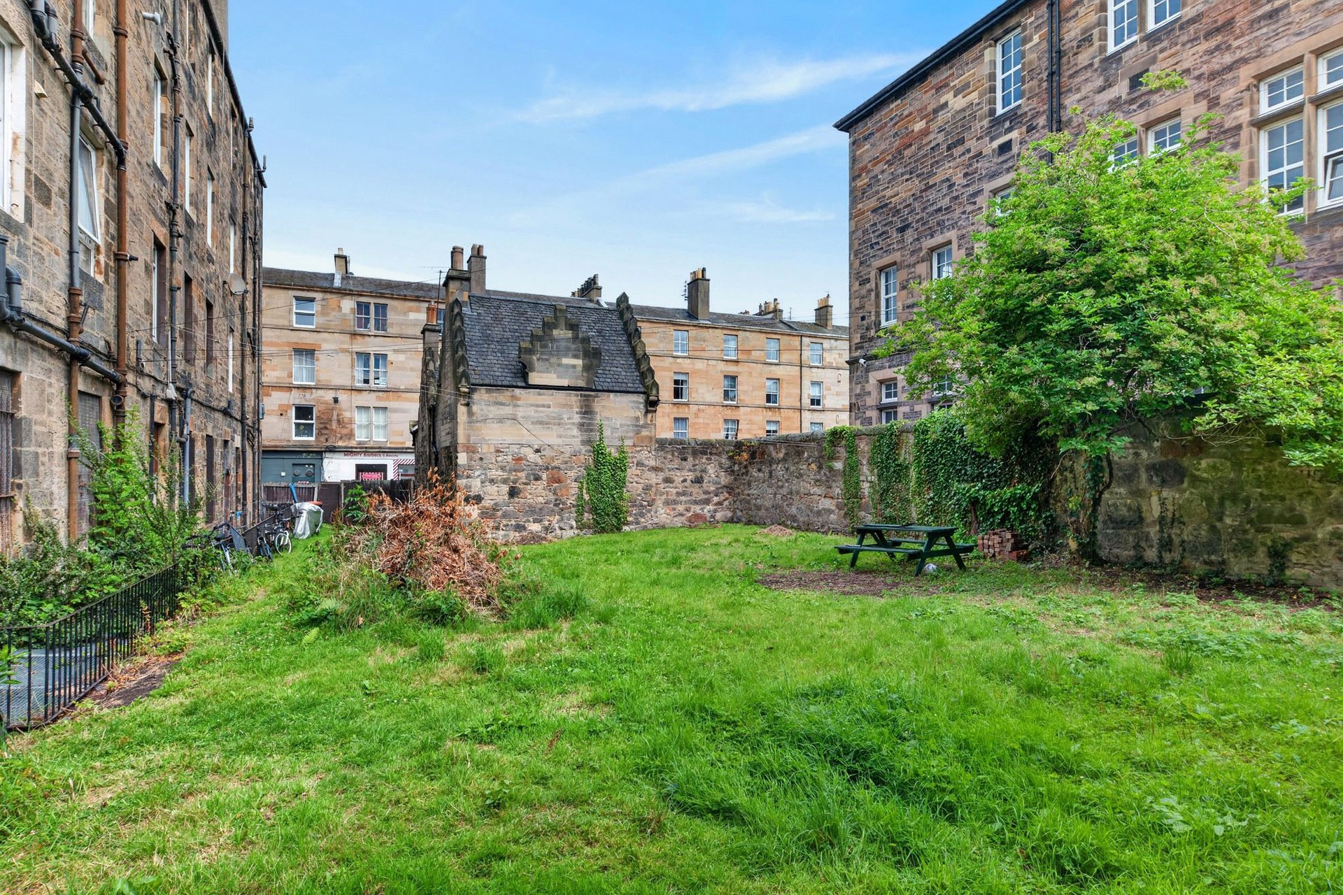 233/6 Leith Walk, Edinburgh, EH6 8NY - Picture #16