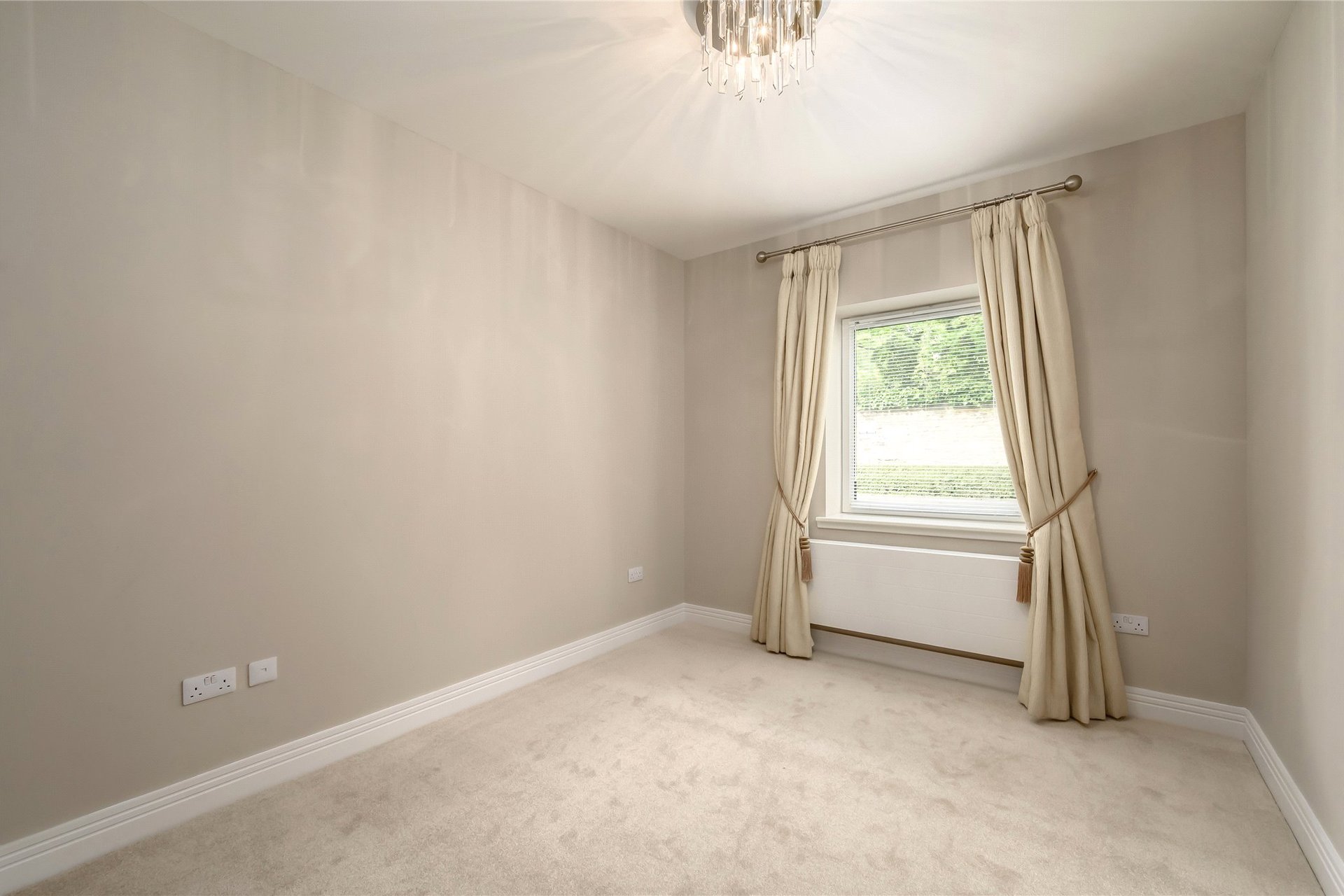 62/2 Larkfield Gardens, Edinburgh, EH5 3QB - Picture #9