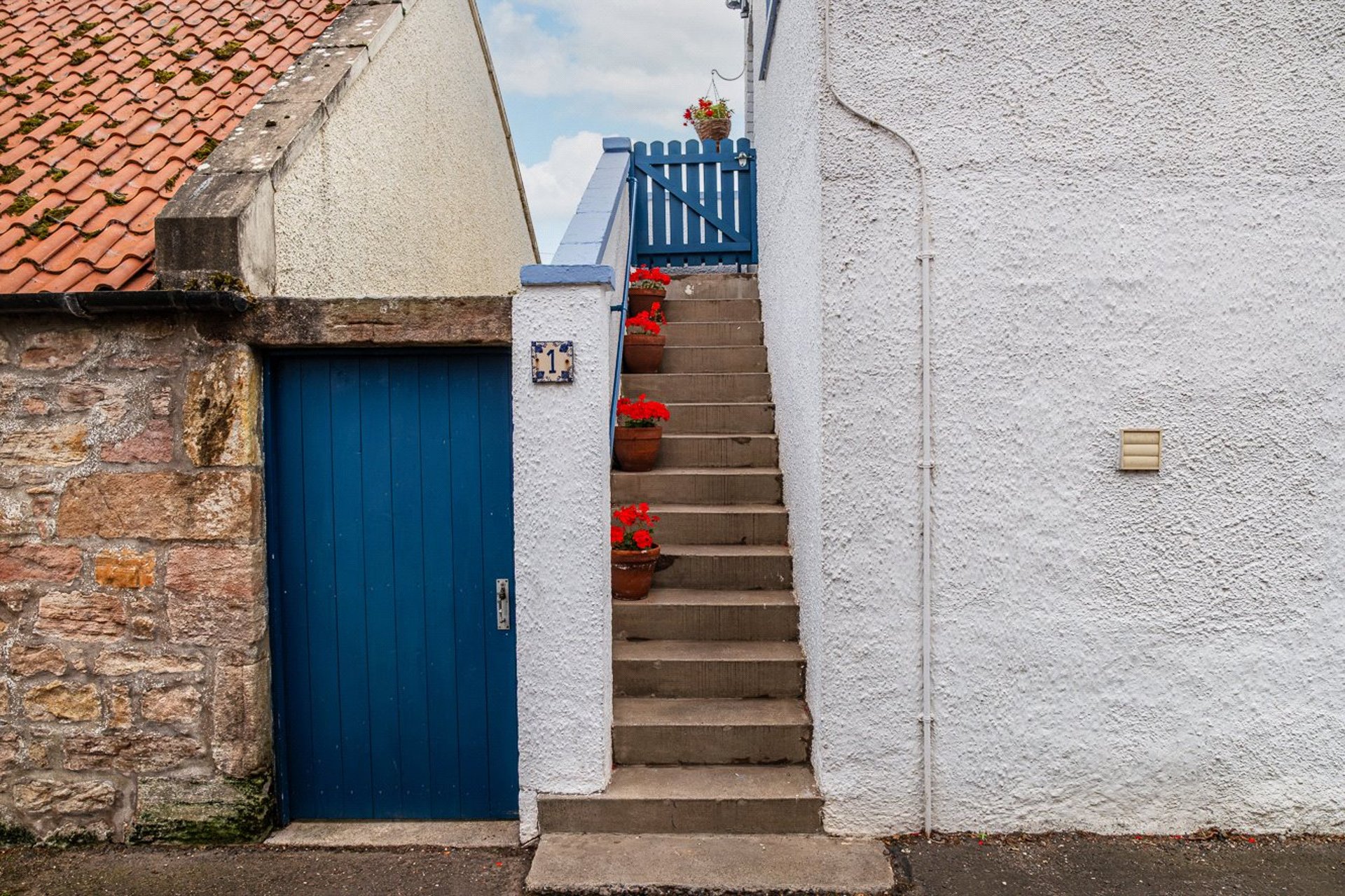1 Kirk Wynd, Crail, Anstruther, Fife, KY10 3TW - Picture #4