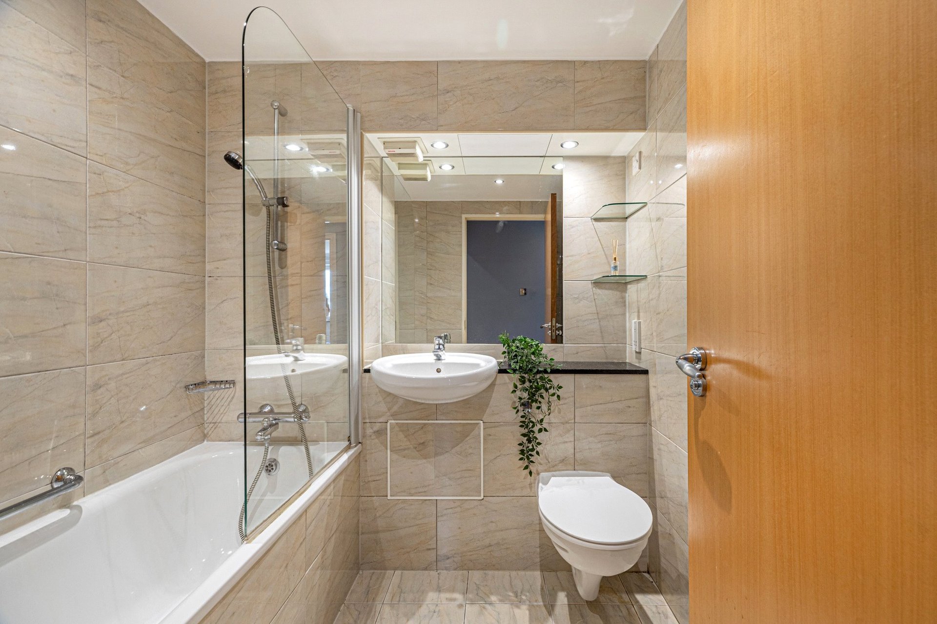 Block F 4/1 The Bridge Apartments, 350 Argyle Street, Glasgow City, G2 8NE - Picture #17