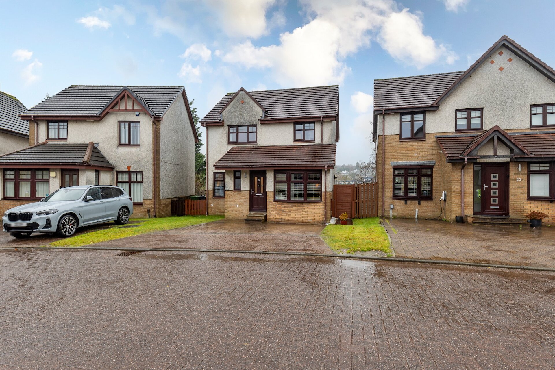 21 Burncrooks Avenue, Bearsden, G61 4NL - Picture #1