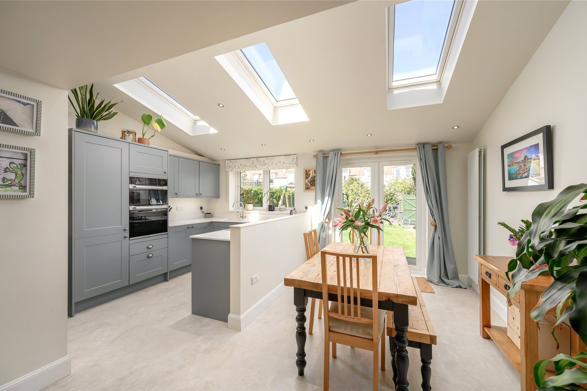 15 Bangholm Avenue, Edinburgh, EH5 3AS - Picture #8