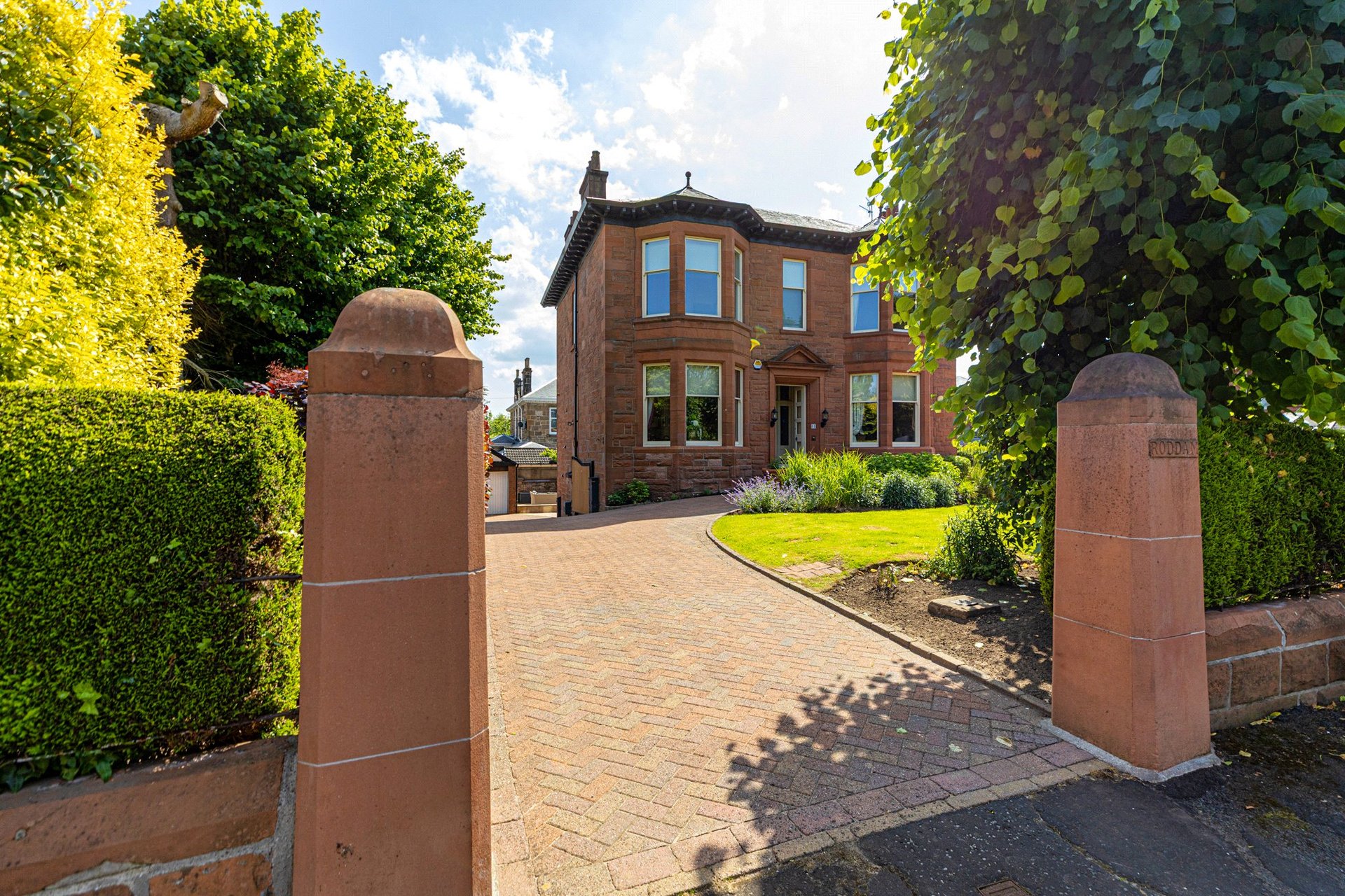 60 Newlands Road, Newlands, Glasgow, G43 2JH - Picture #3