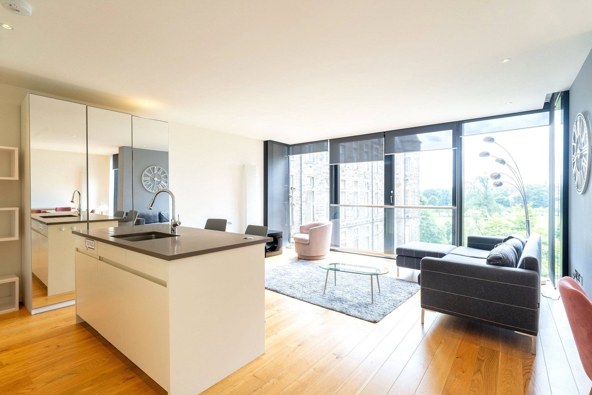 Flat 7, 15 Simpson Loan, Edinburgh, EH3 9GB - Picture #2