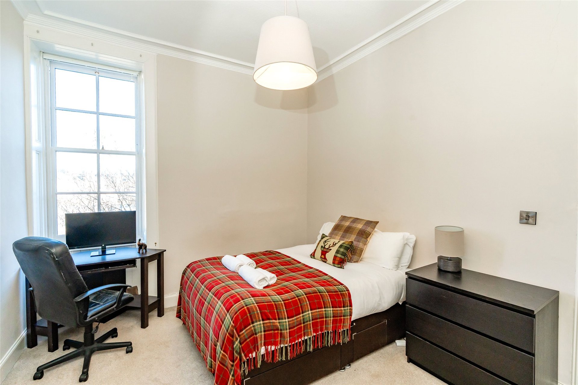 Flat 4 (2f2), 37 Montgomery Street, Edinburgh, EH7 5JX - Picture #8