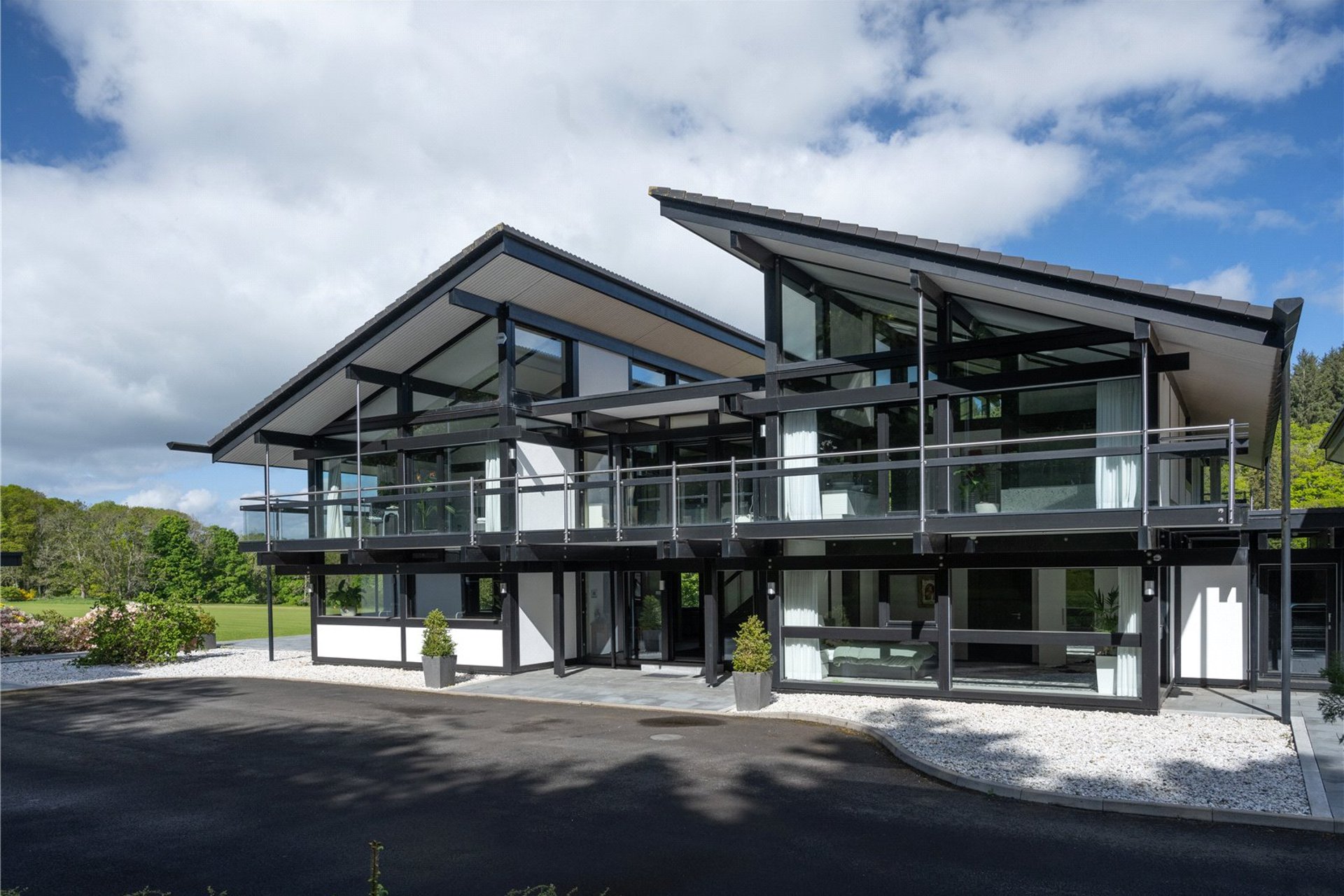 Broadgreen, Cargill, Perth, Perthshire, PH2 6DS - Picture #2