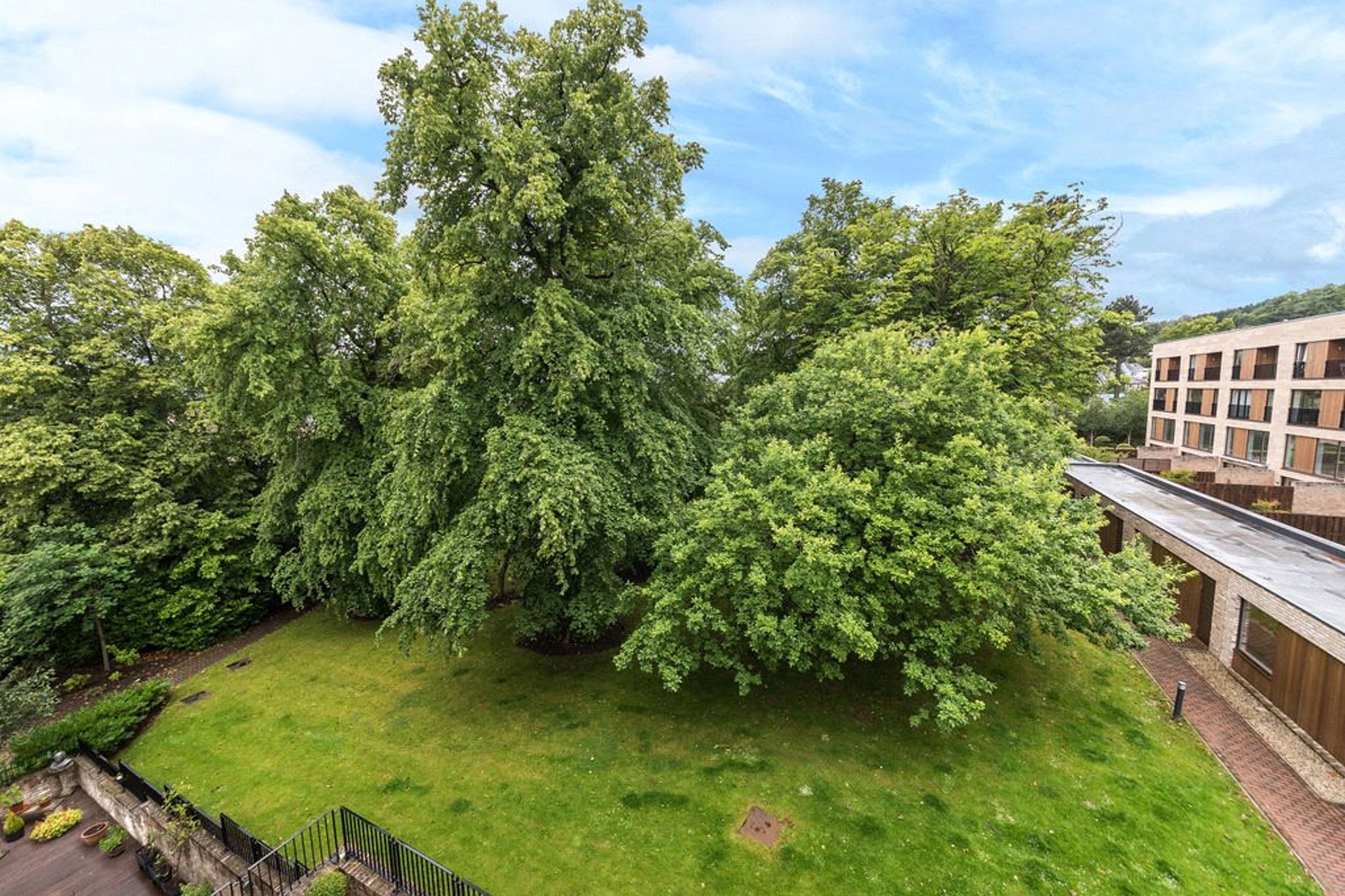 8, 11 Wallace Gardens, Murrayfield, Edinburgh, EH12 6HT - Picture #14