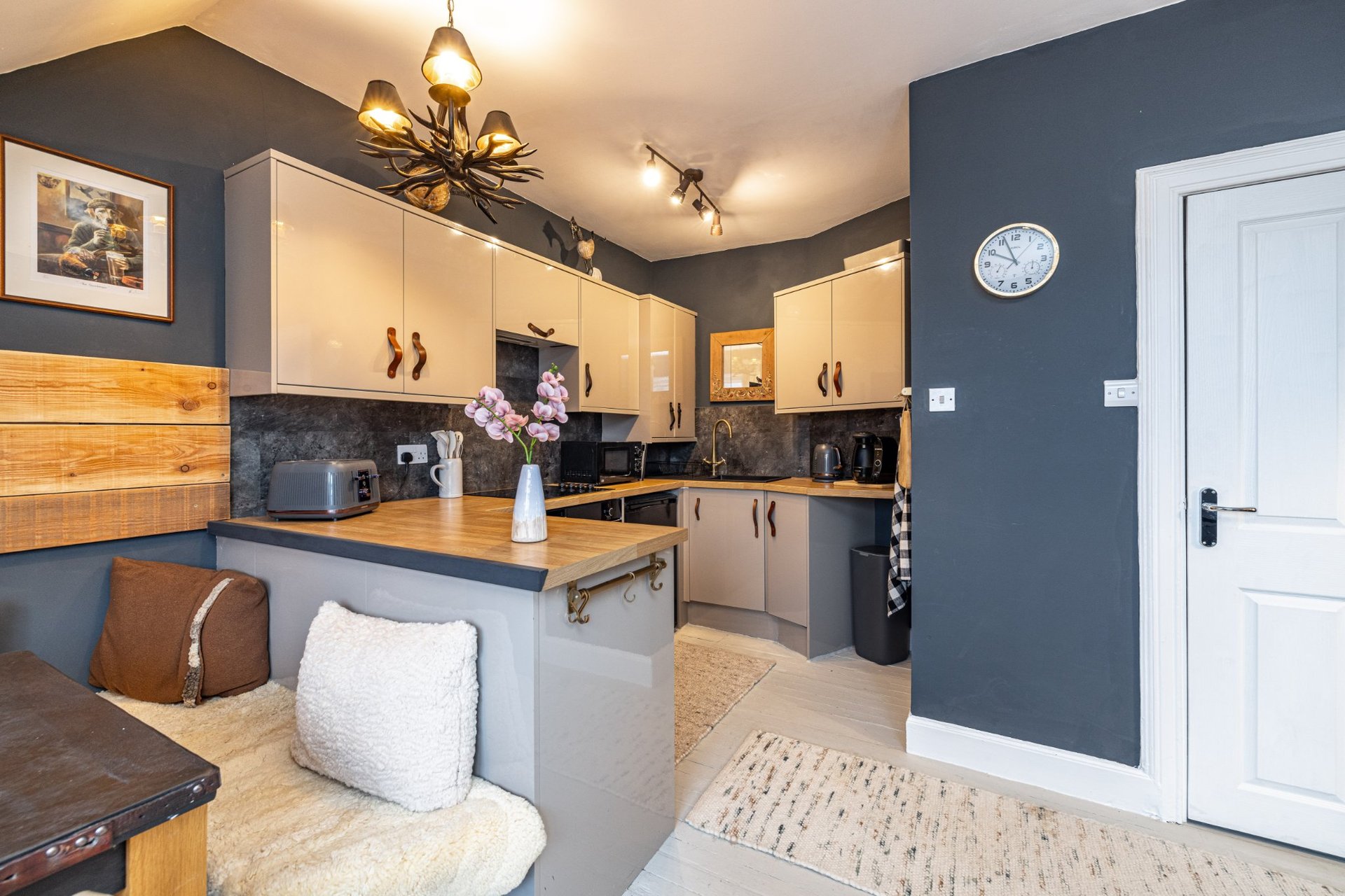7B Abbey Place, Jedburgh, Scottish Borders, TD8 6BE - Picture #4