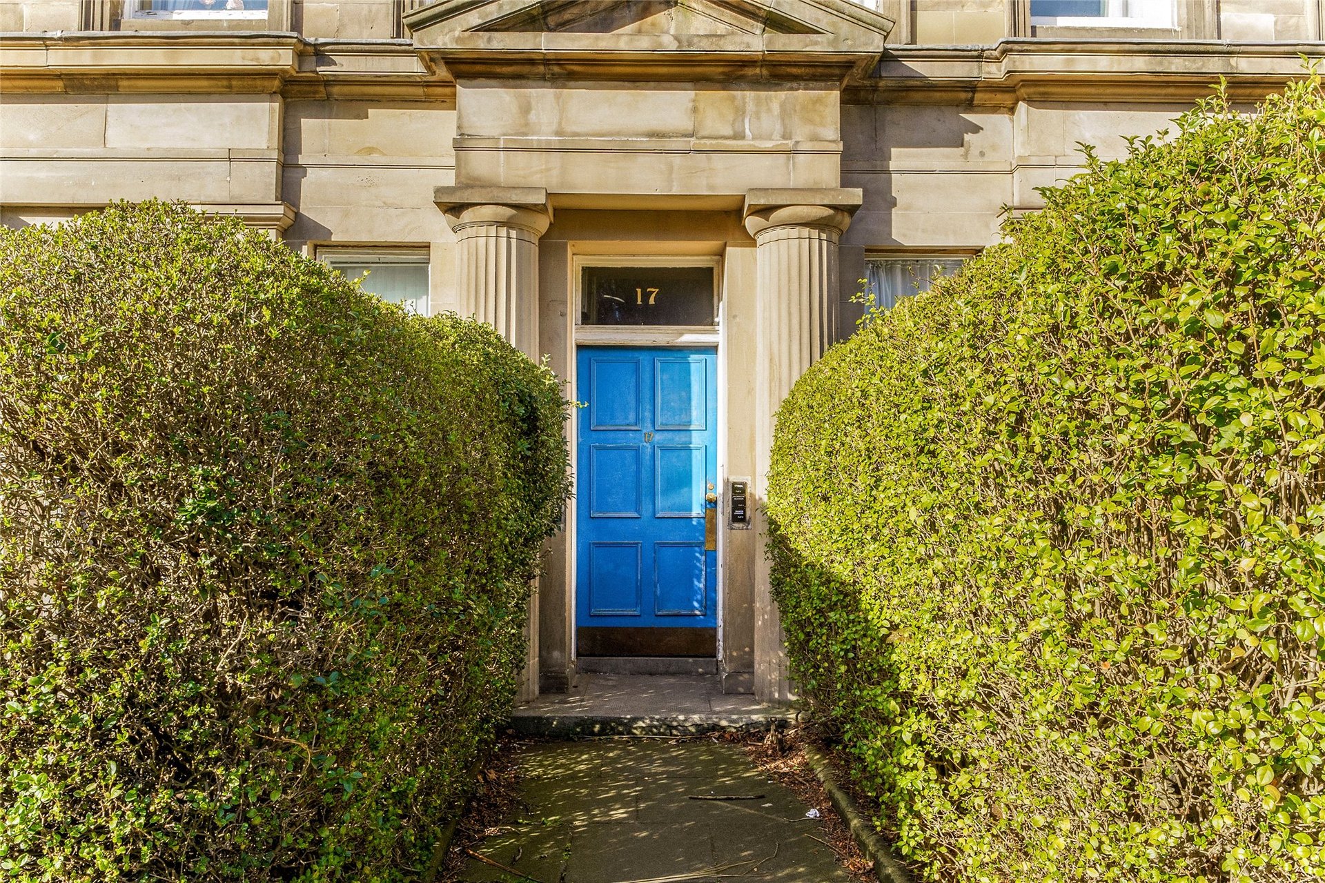 17/2 Brunton Place, Edinburgh, EH7 5EJ - Picture #2