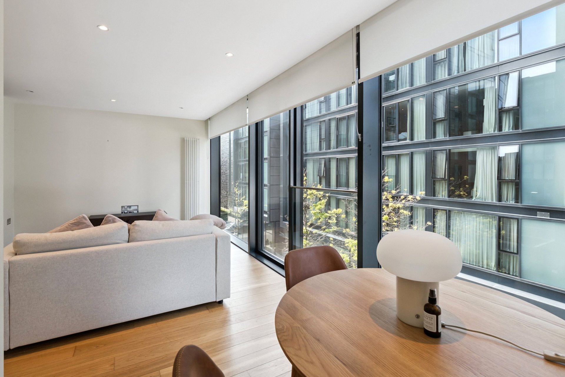 Flat 7, 35 Simpson Loan, Edinburgh, EH3 9GH - Picture #6