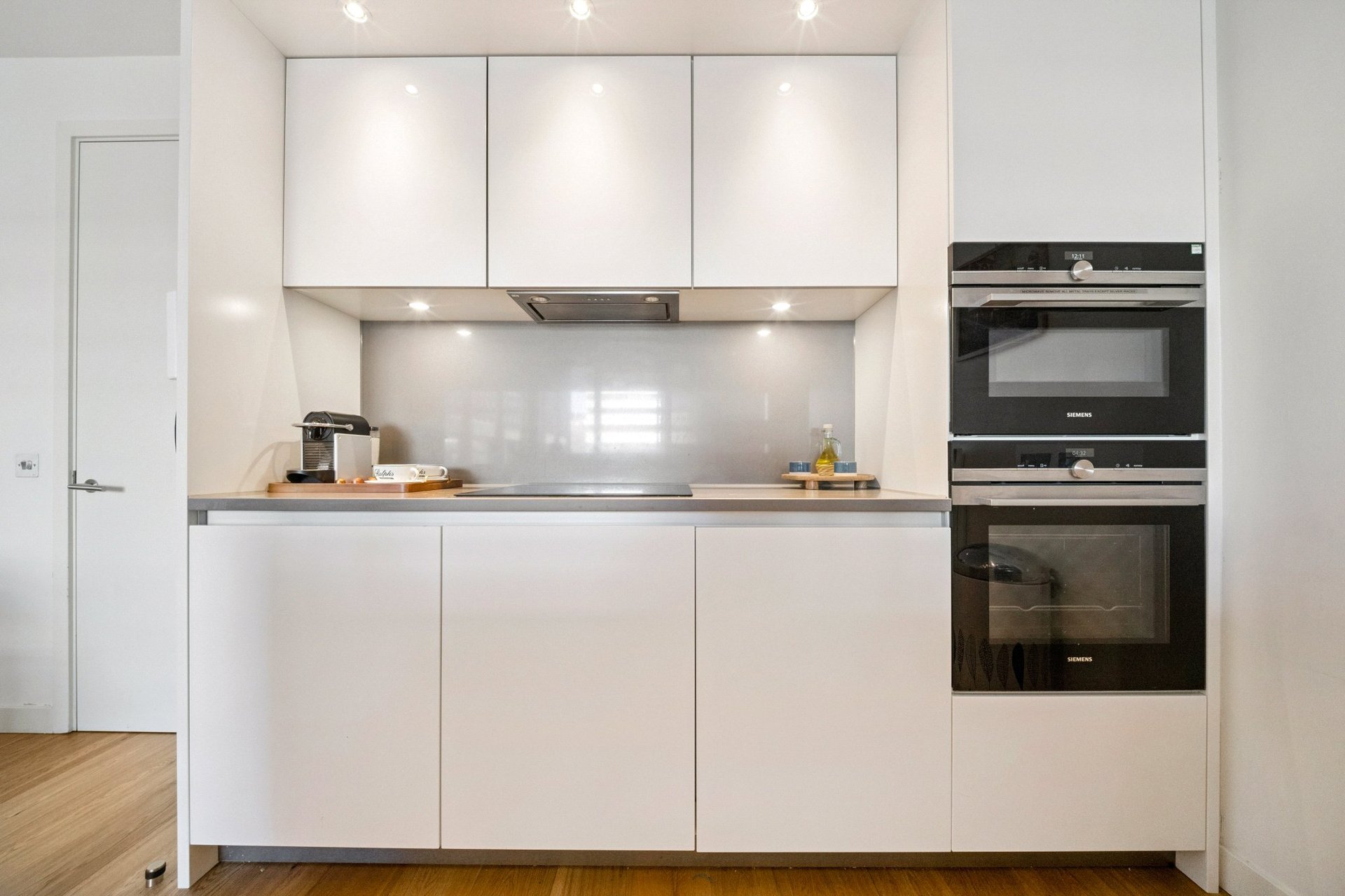 Flat 8, 5 Simpson Loan, Edinburgh, EH3 9GX - Picture #14