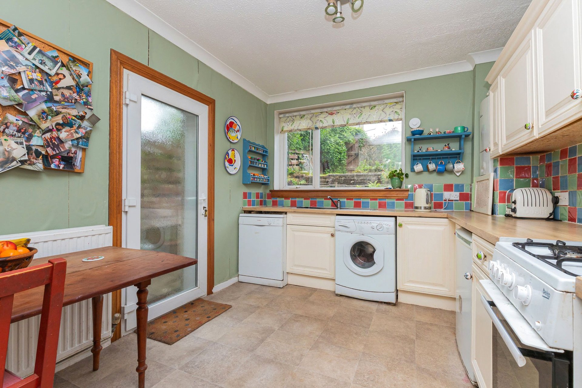 542 Clarkston Road, Netherlee, Glasgow, G44 3RT - Picture #18