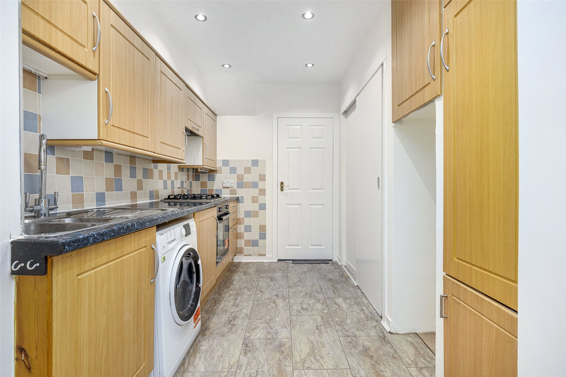 27 Cruachan Road, Bearsden, G61 4LA - Picture #9