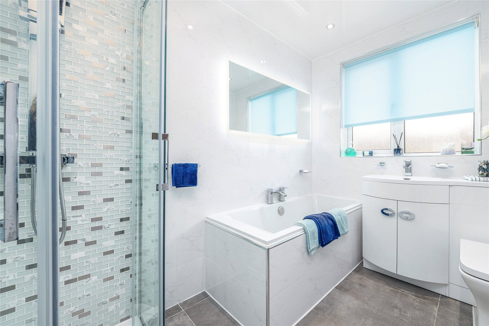 105 Stockiemuir Avenue, Bearsden, G61 3LX - Picture #23