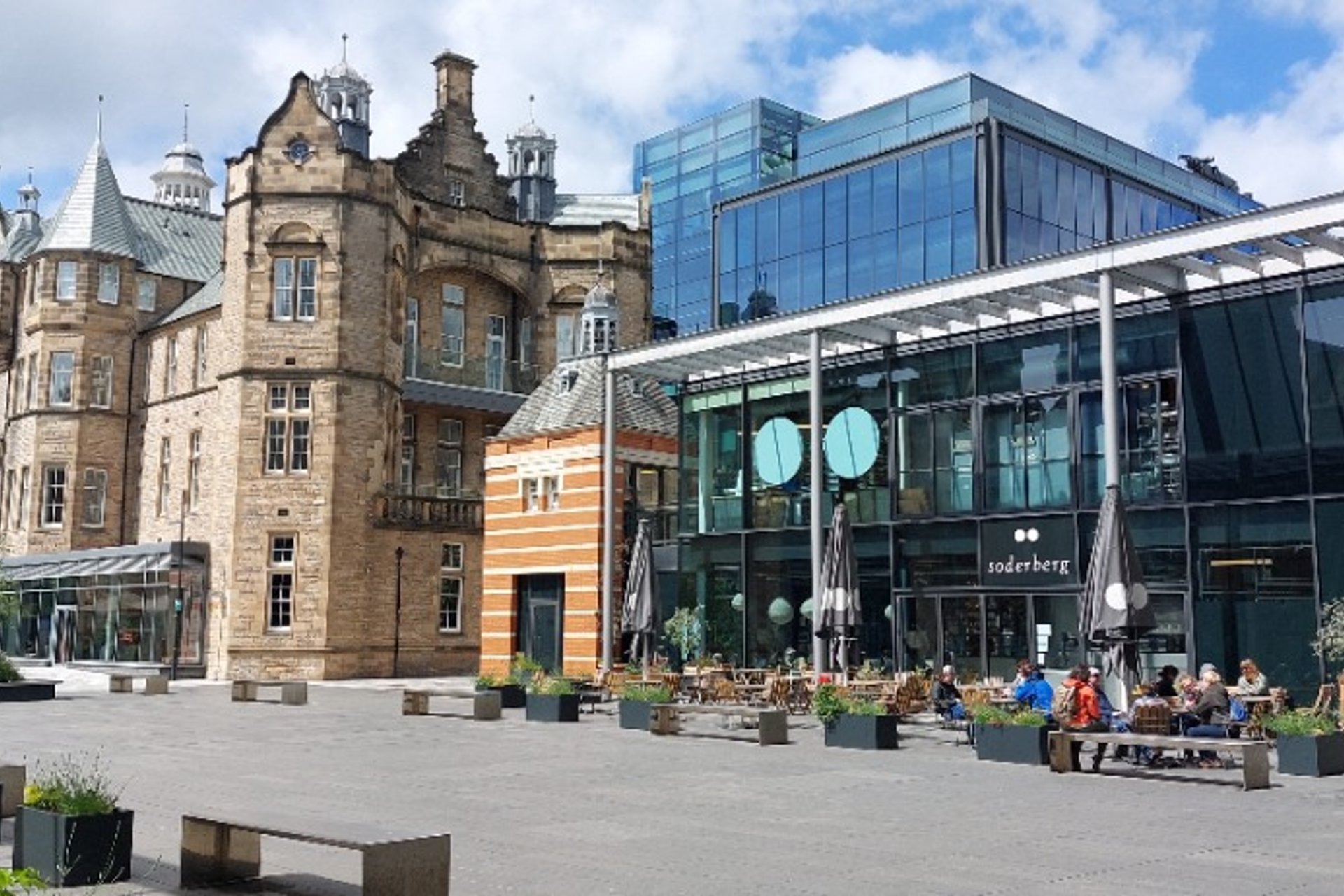 13 Simpson Loan, Meadows, Edinburgh, EH3 9GN - Picture #3