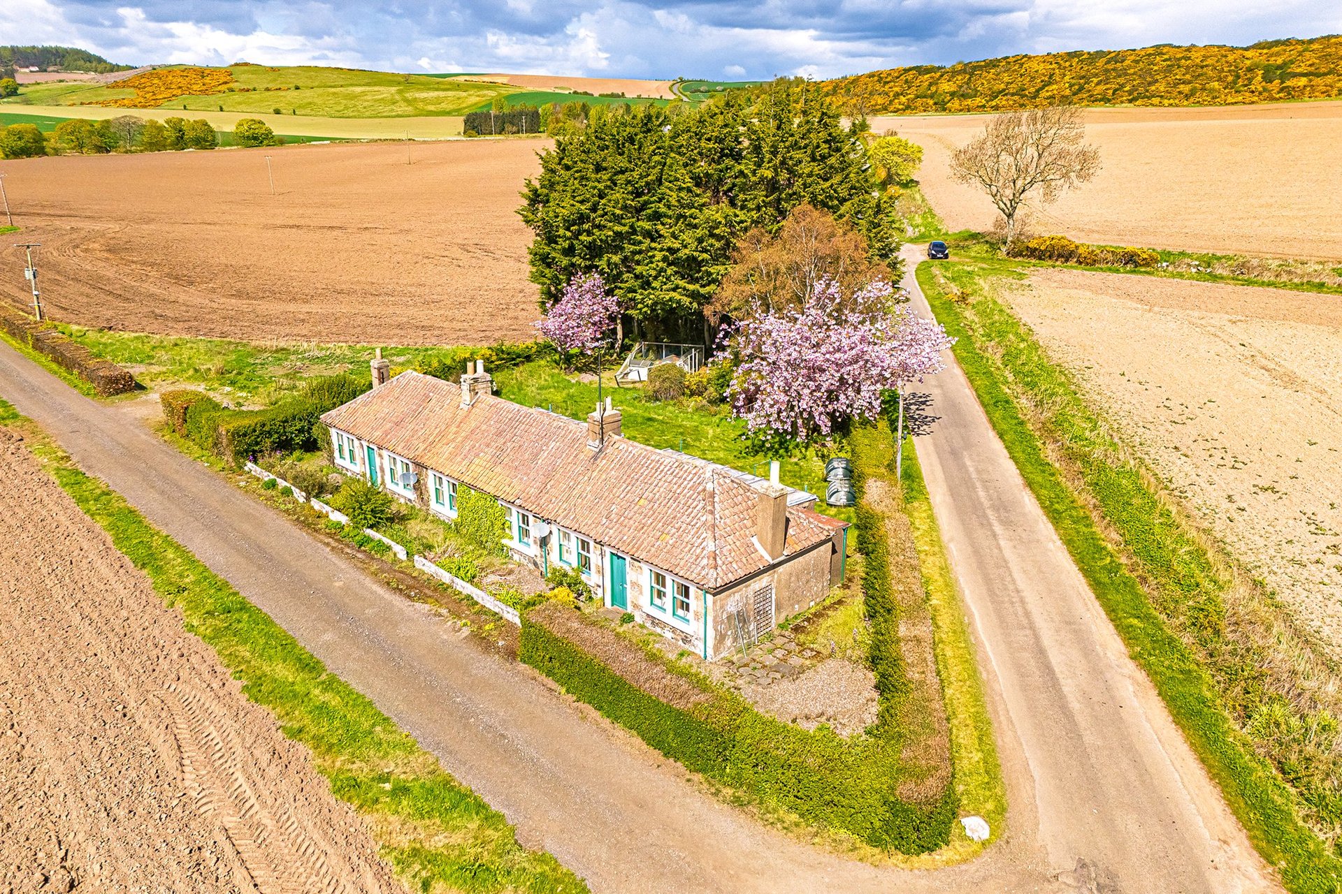 1 & 2 Ballindean Farm Cottages, Cupar, Fife, KY15 4QQ - Picture #2