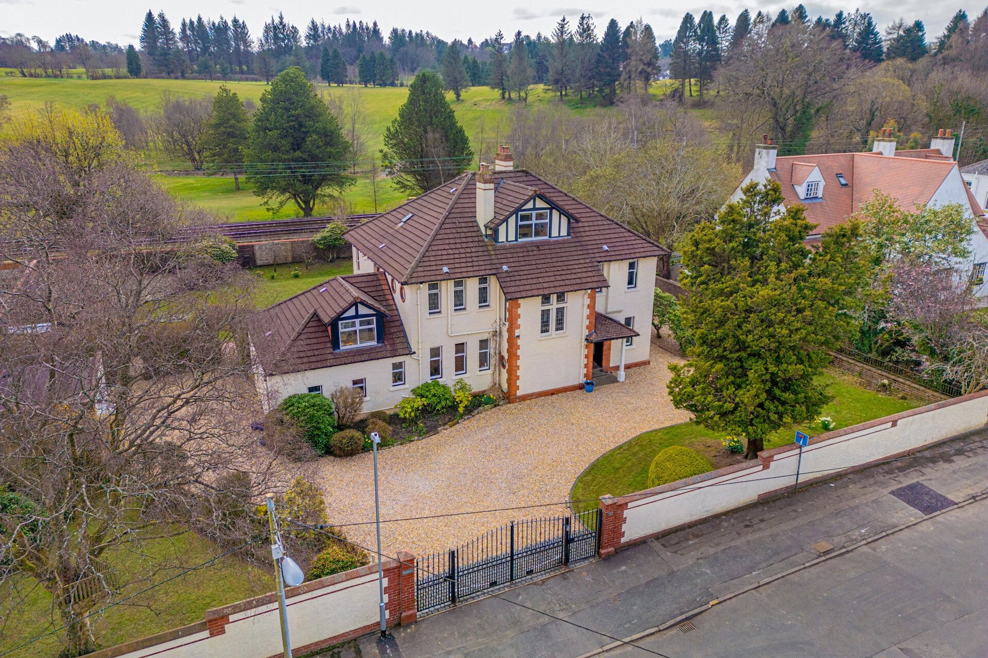 Inglehurst, 7 Redburn Avenue, Giffnock, Glasgow, East Renfrewshire, G46 6RH - Picture #1