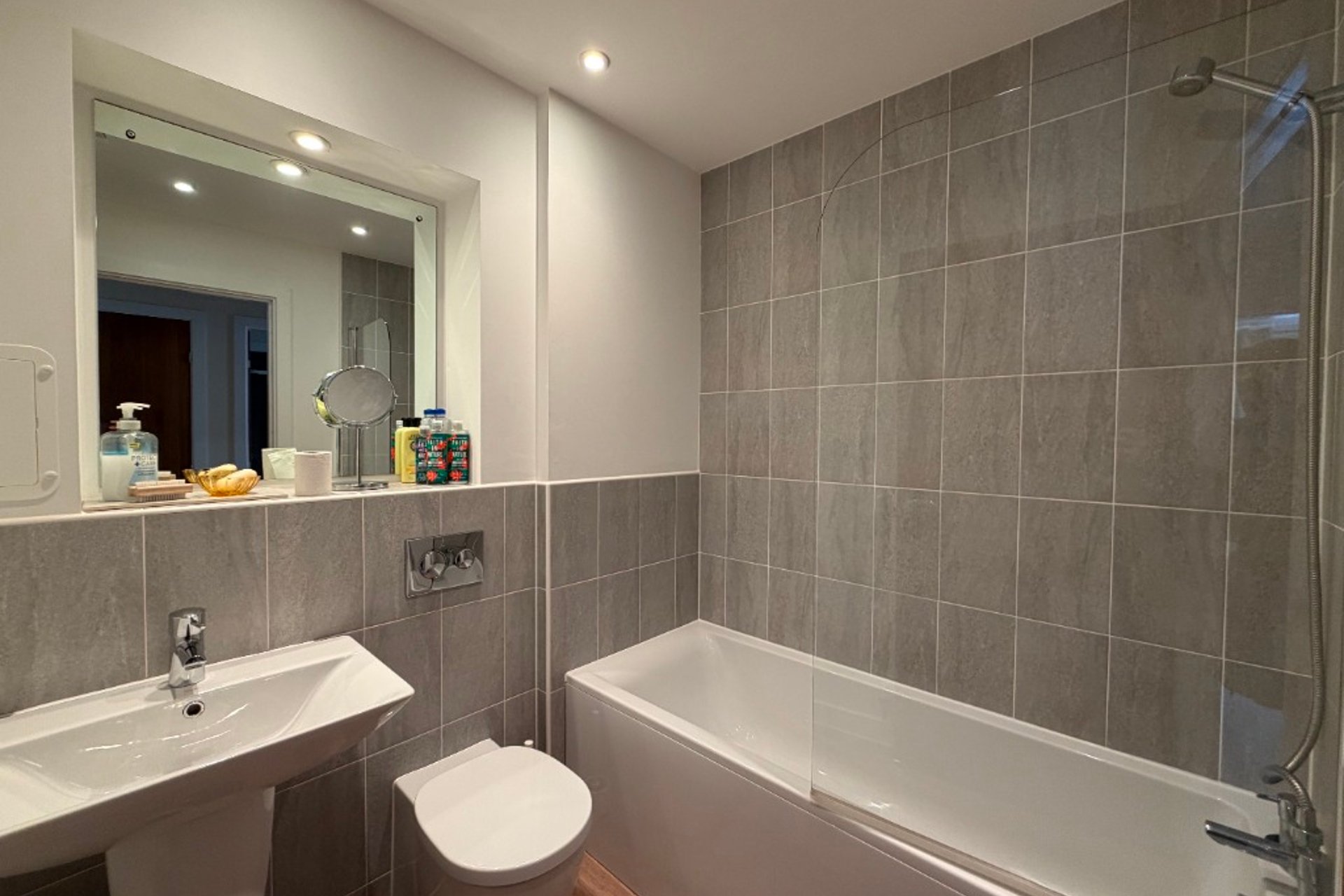 3 Kimmerghame Drive, Fettes, Edinburgh, EH4 2GJ - Picture #17