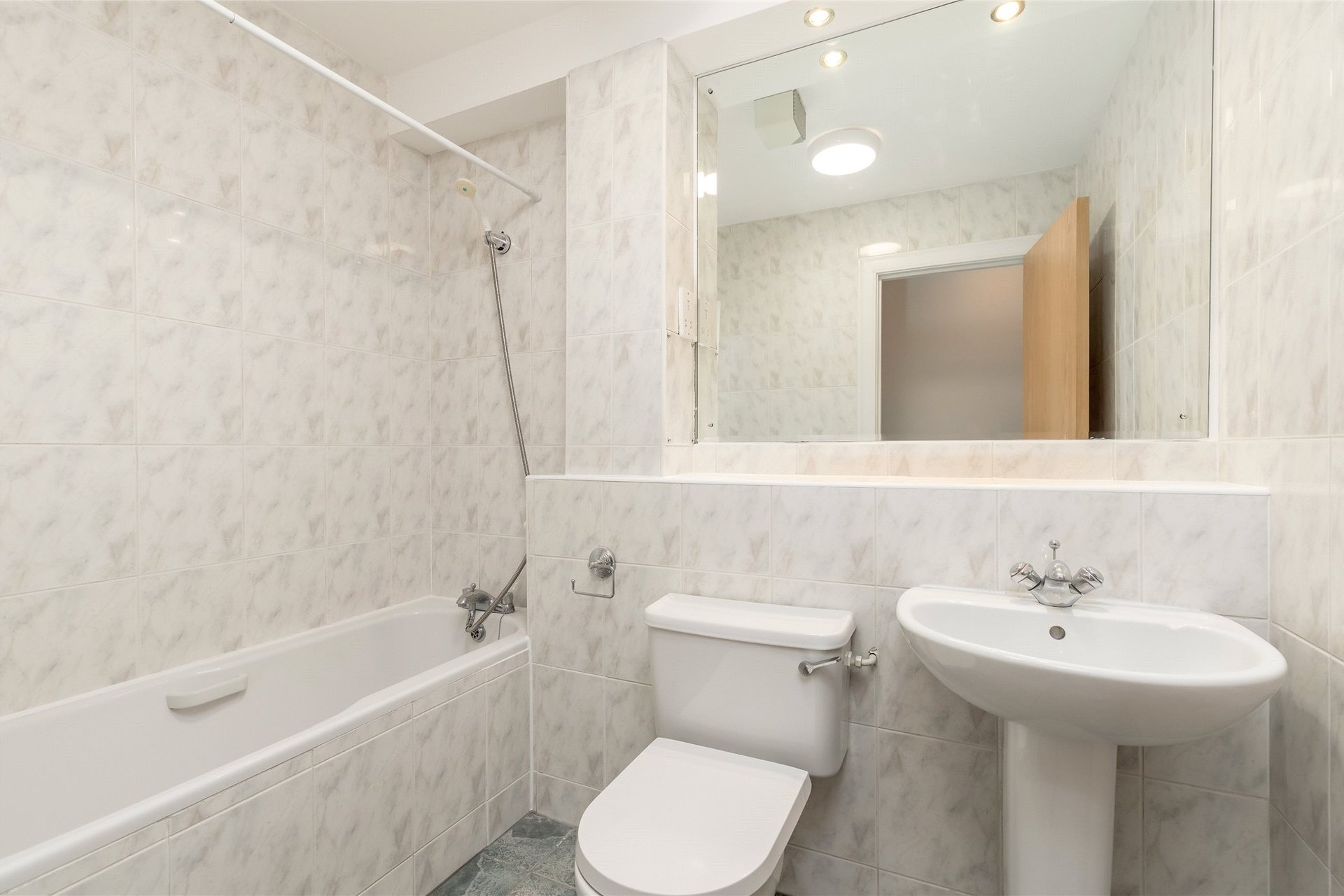 6C/4 West Silvermills Lane, Edinburgh, Midlothian, EH3 5BD - Picture #12