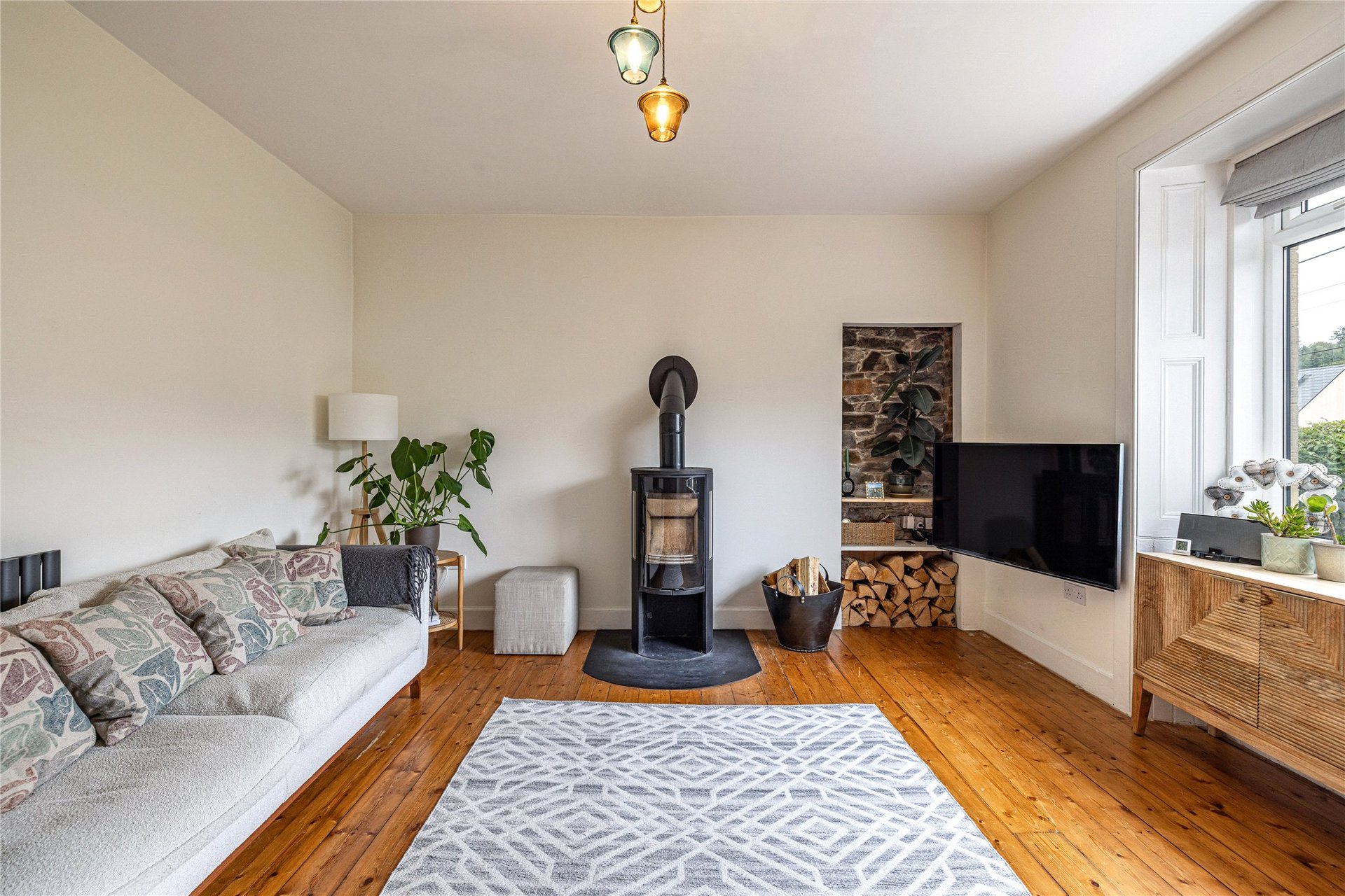 9 Ettrickhaugh Cottages, Selkirk, Selkirkshire, TD7 5AY - Picture #2