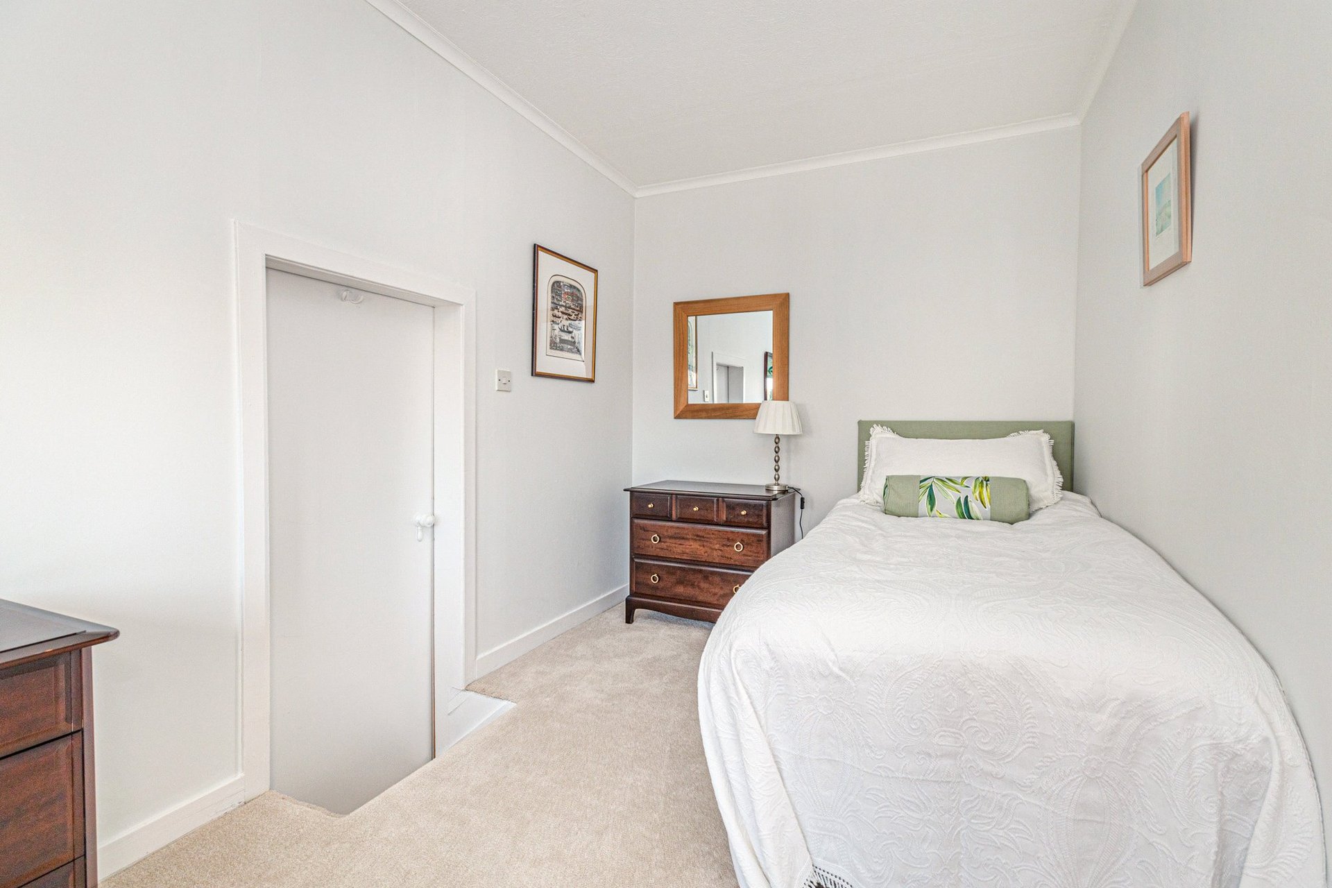 2 Burnside Road, Whitecraigs, Glasgow, East Renfrewshire, G46 6TT - Picture #36