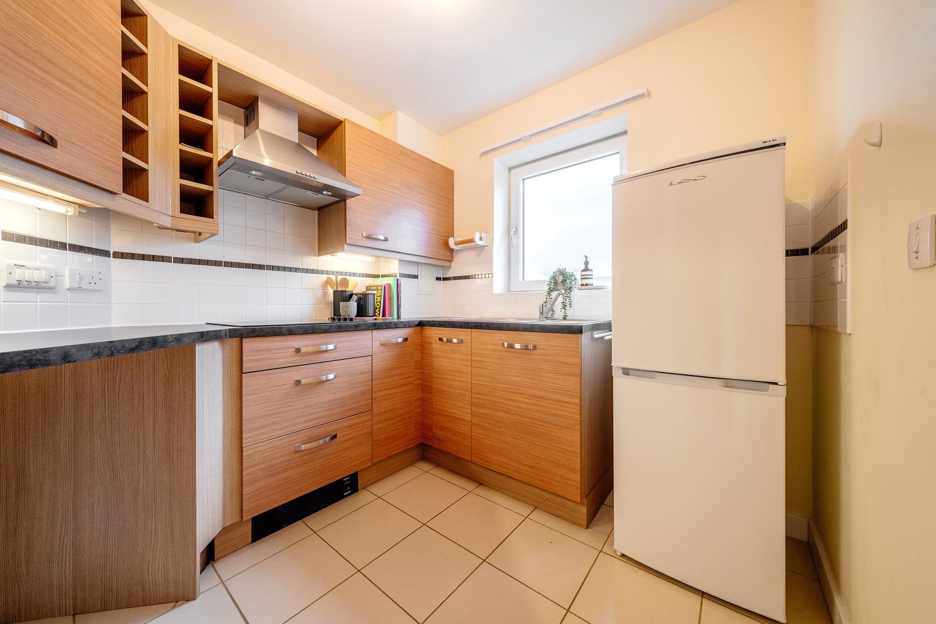 Flat 48,, 25 Lyle Court, Barnton Grove, Edinburgh, EH4 6EZ - Picture #12