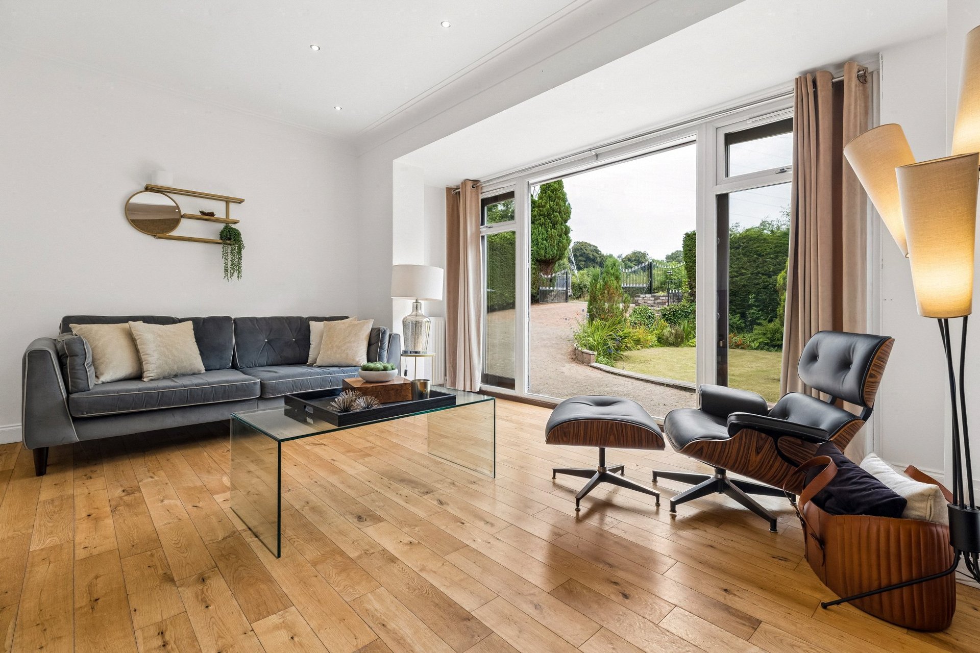 Motu-Whare, Cochno Road, Hardgate, West Dunbartonshire, G81 6PR - Picture #4